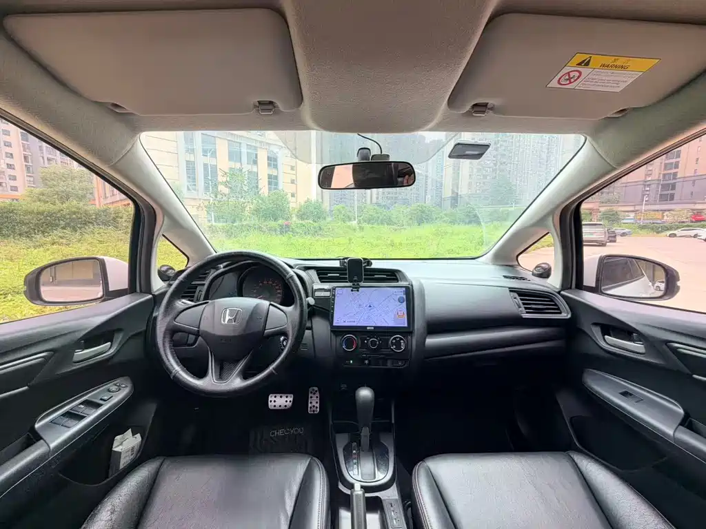 Honda Fit — фото 5