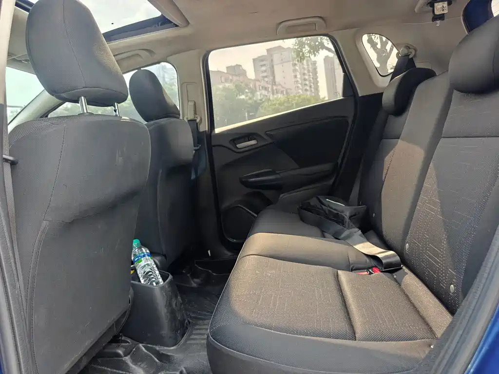 Honda Fit — фото 8