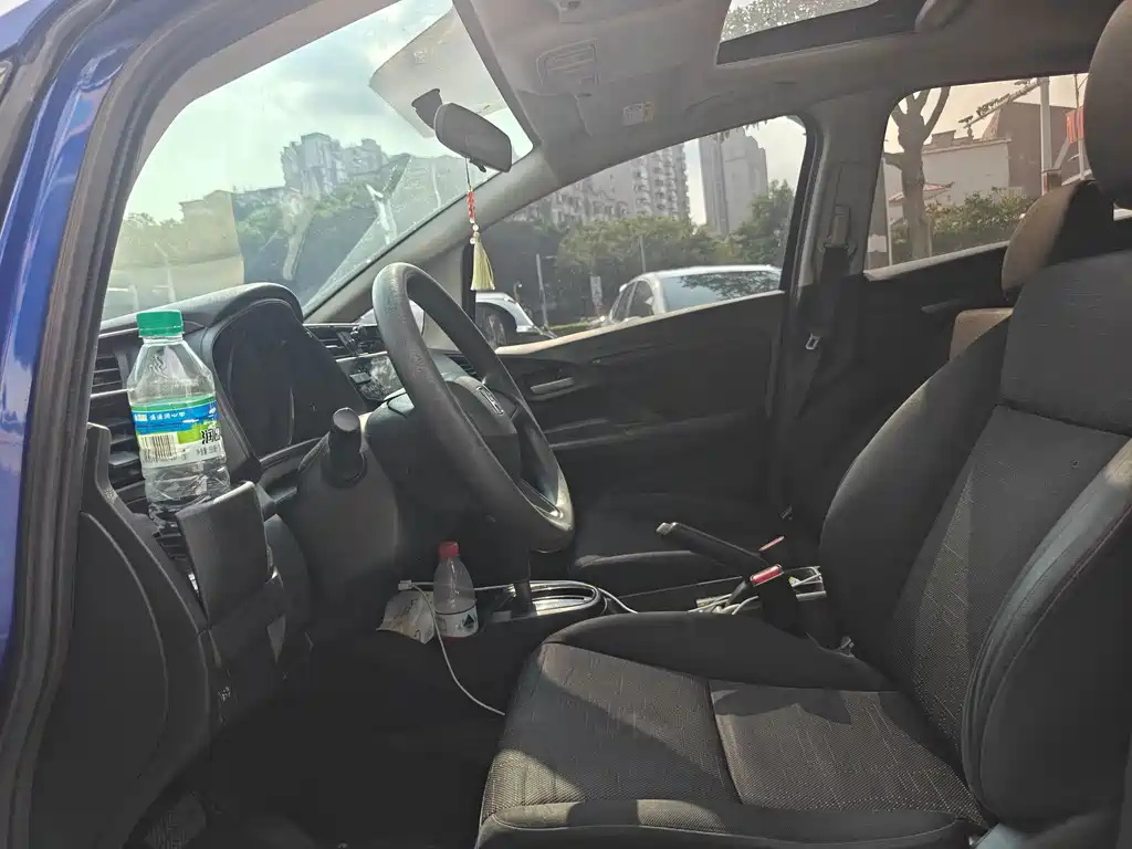 Honda Fit — фото 9