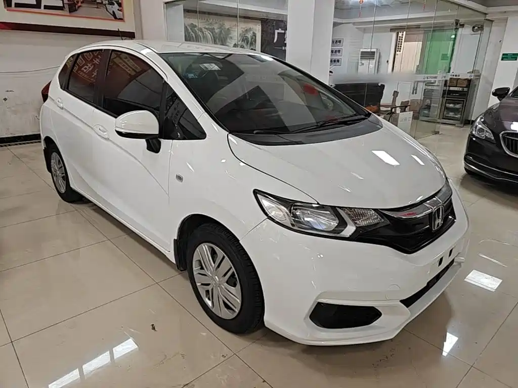 Honda Fit — фото 3