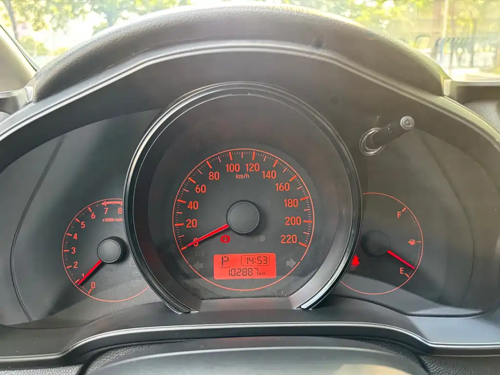 Honda Fit — фото 13