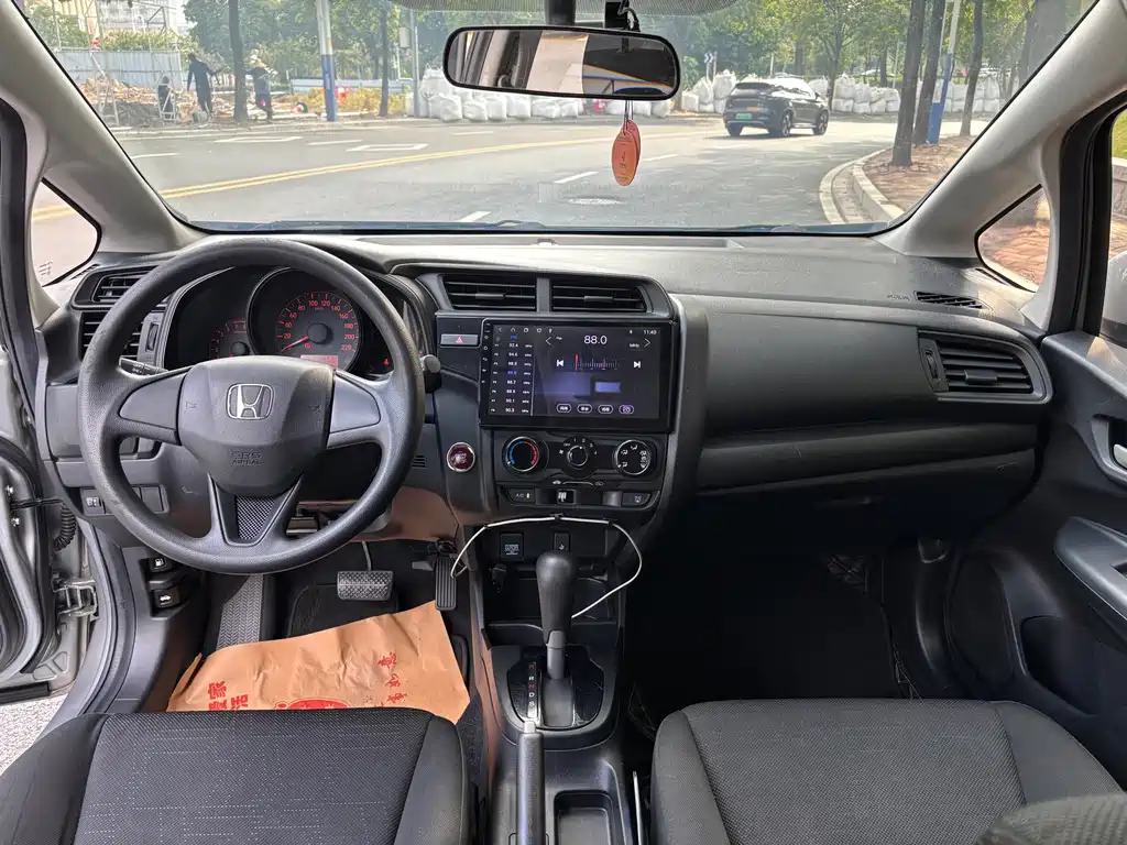 Honda Fit — фото 18