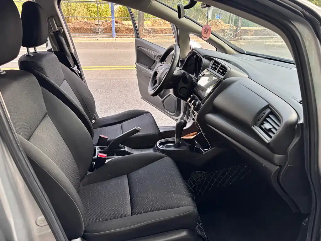 Honda Fit — фото 22