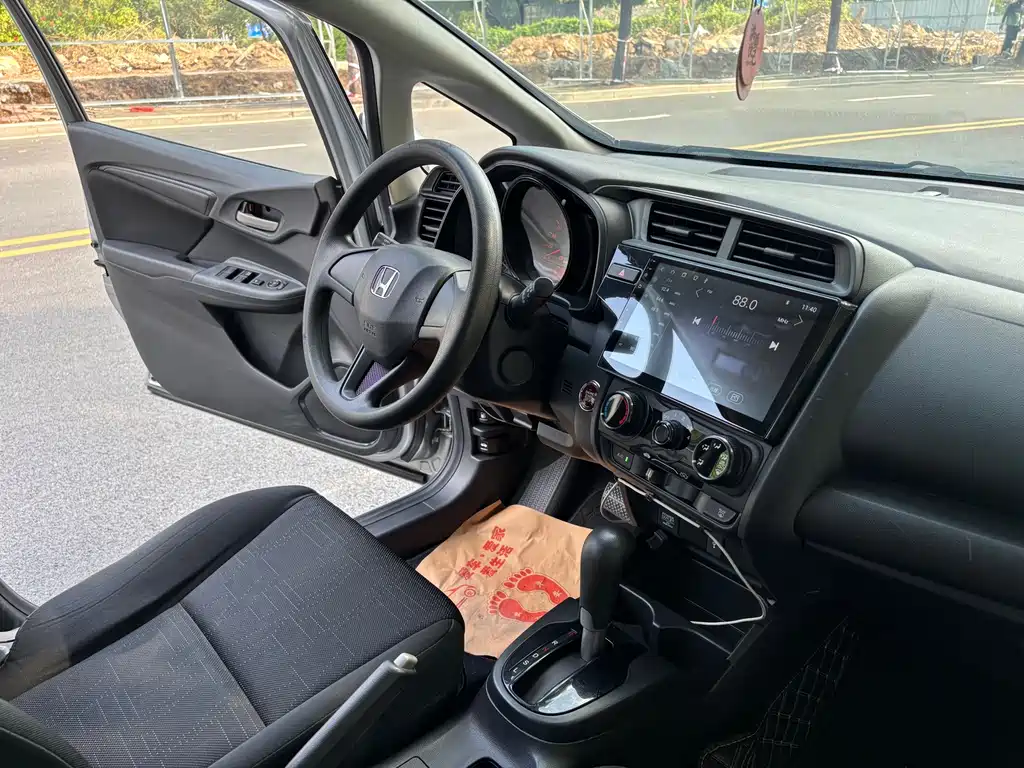 Honda Fit — фото 23