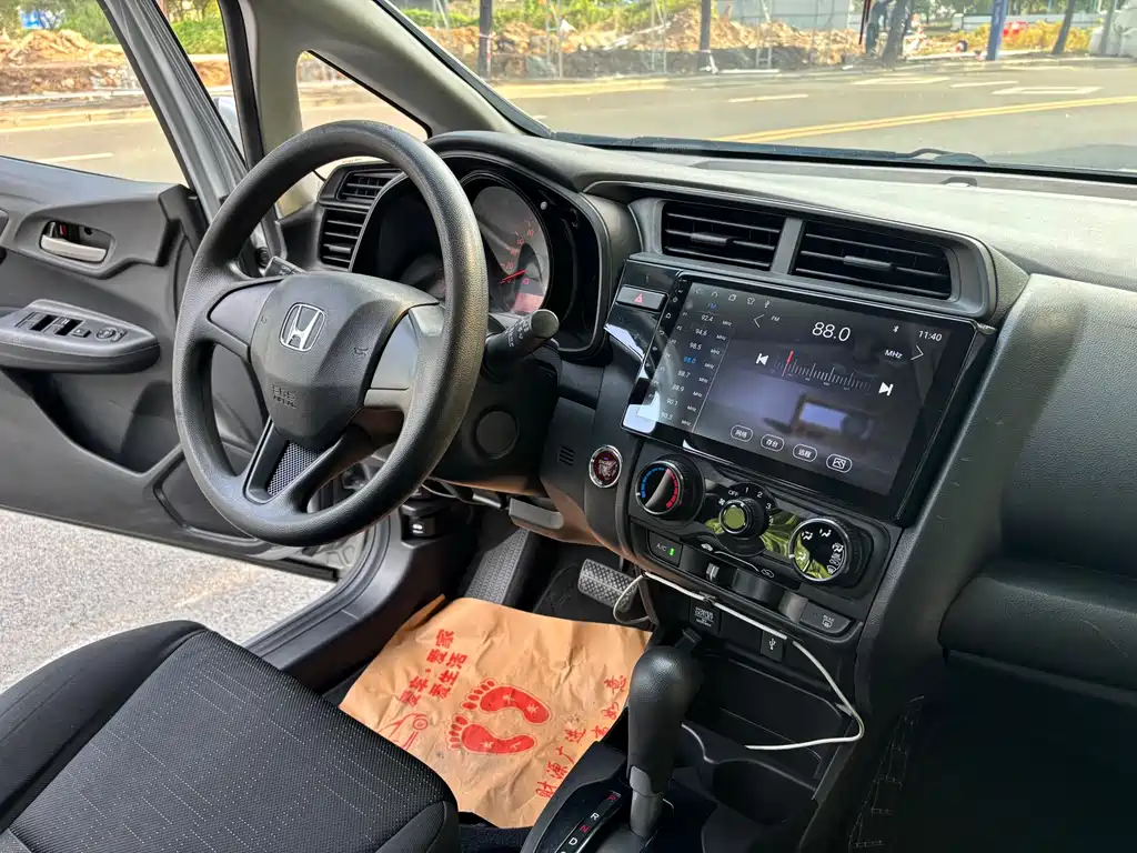 Honda Fit — фото 24