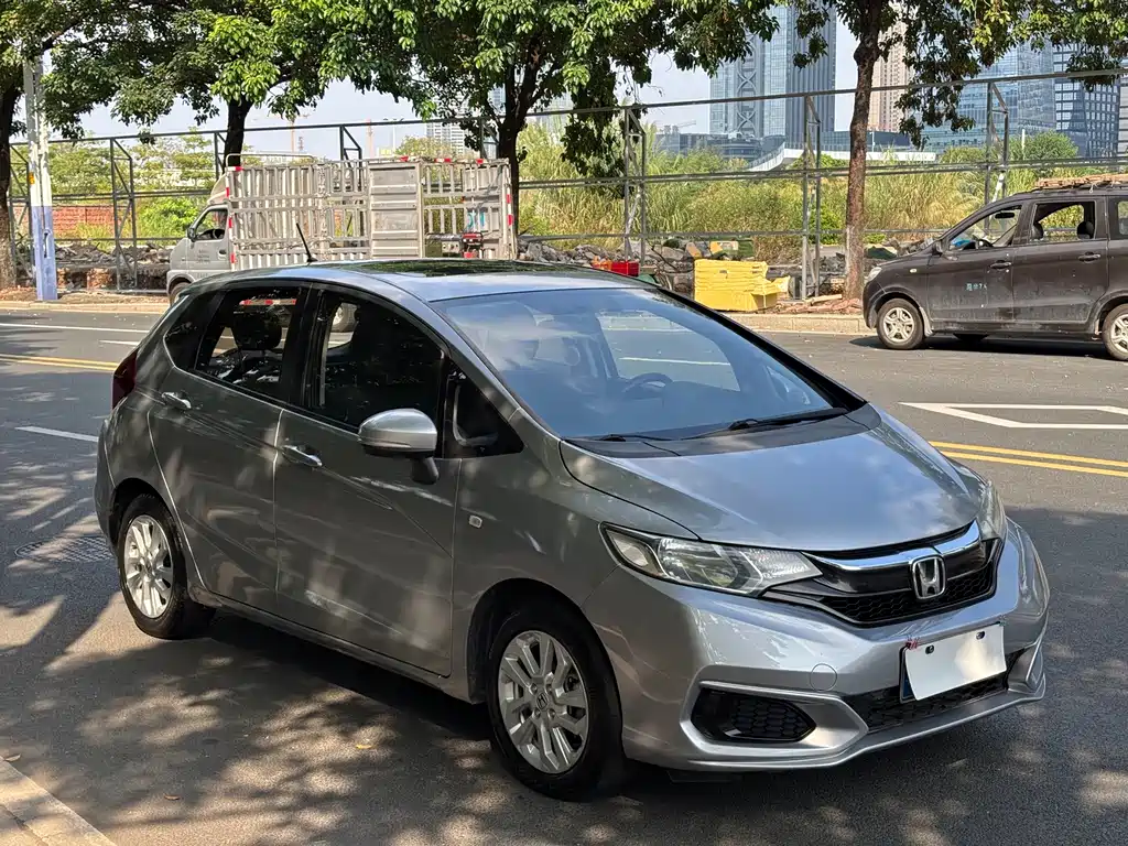 Honda Fit — фото 25