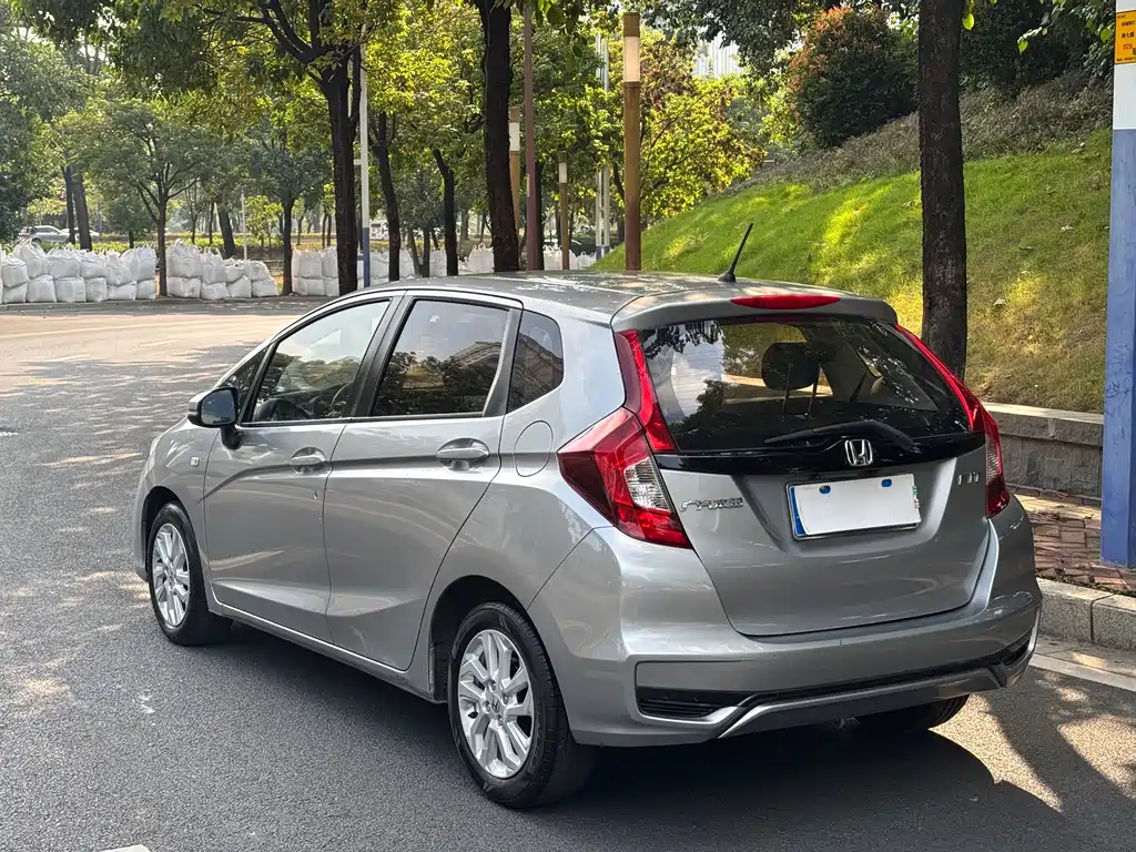 Honda Fit — фото 30