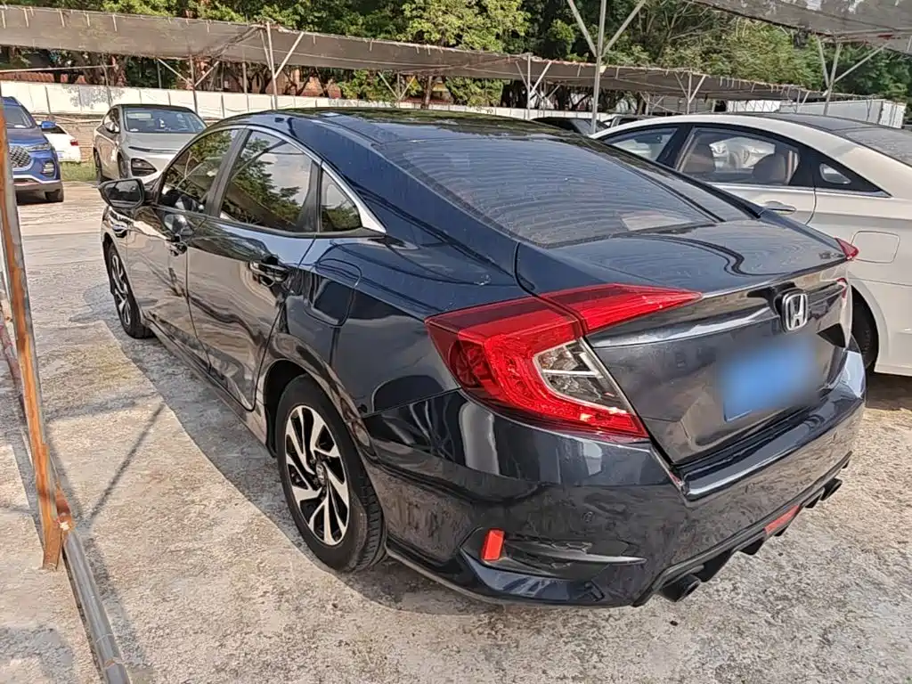 Honda Civic — фото 4