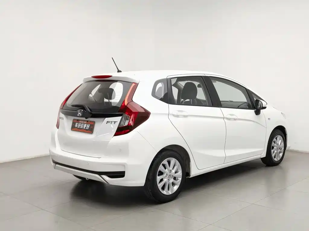 Honda Fit — фото 2