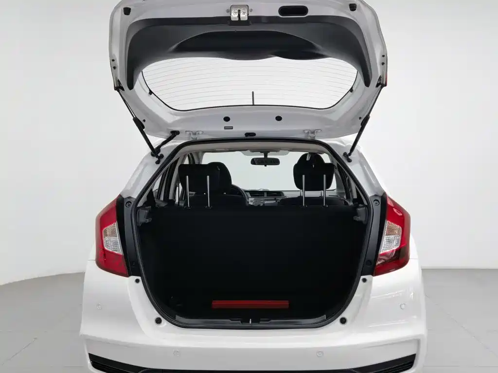 Honda Fit — фото 16