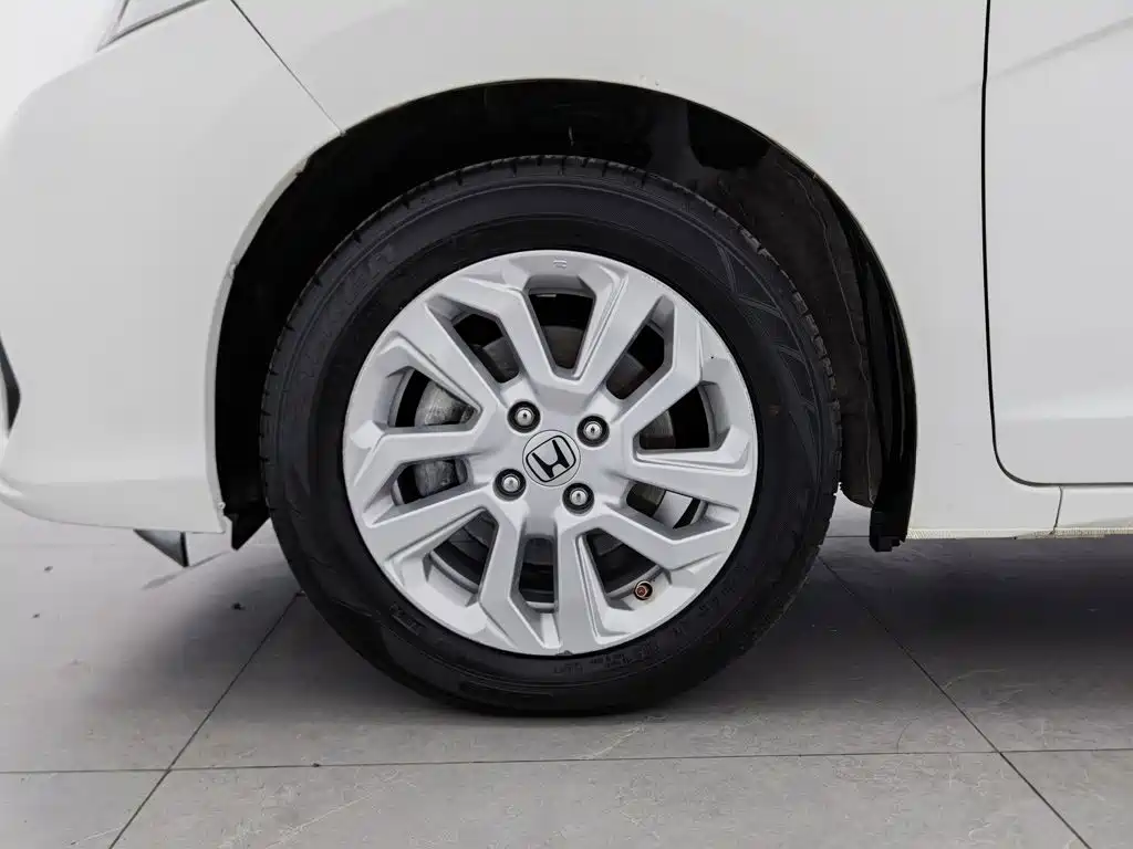 Honda Fit — фото 17