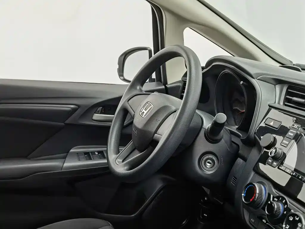 Honda Fit — фото 22