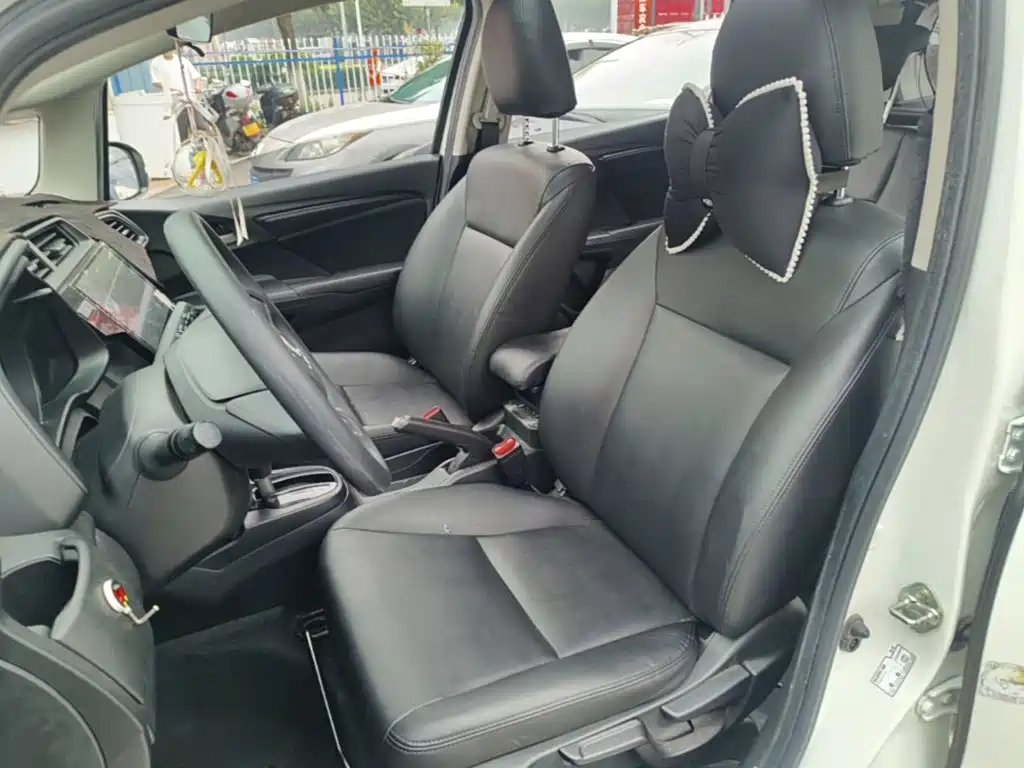 Honda Fit — фото 14