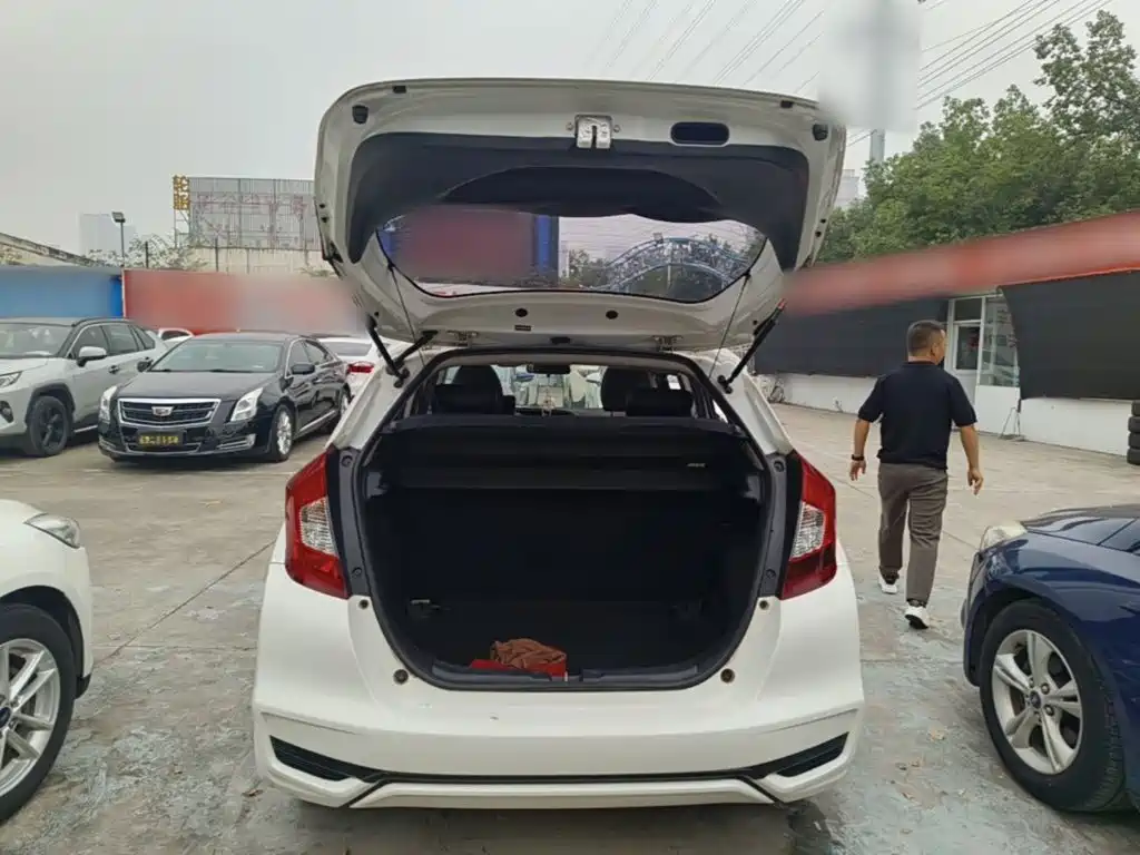 Honda Fit — фото 18