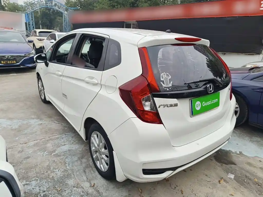 Honda Fit — фото 4