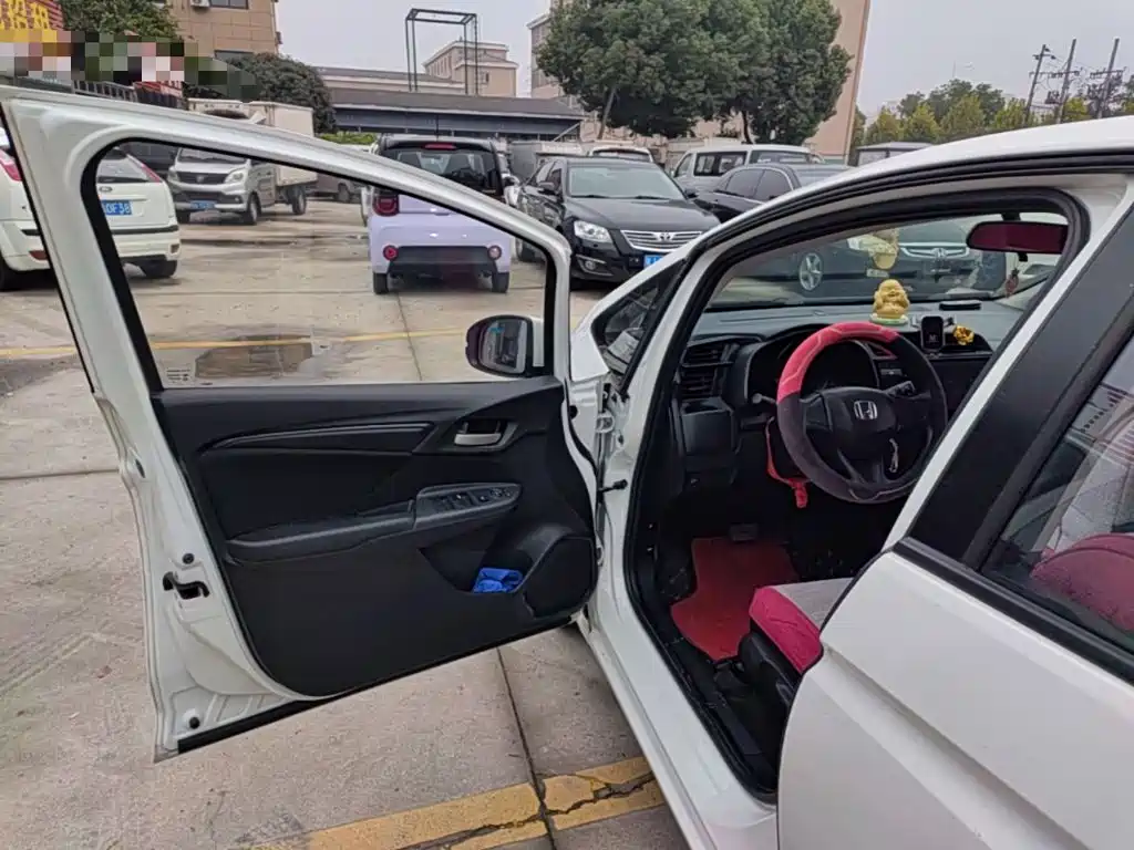 Honda Fit — фото 15