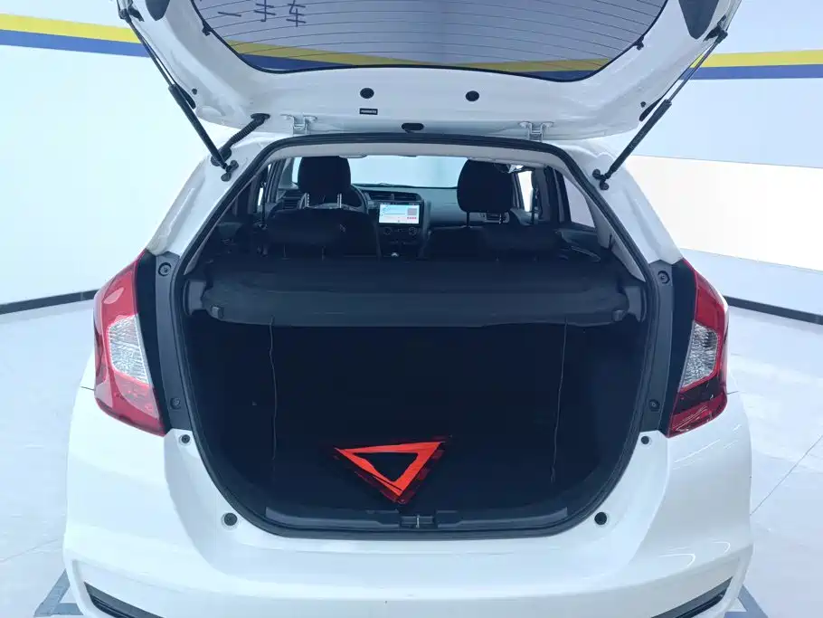Honda Fit — фото 4