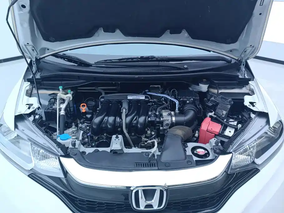 Honda Fit — фото 10