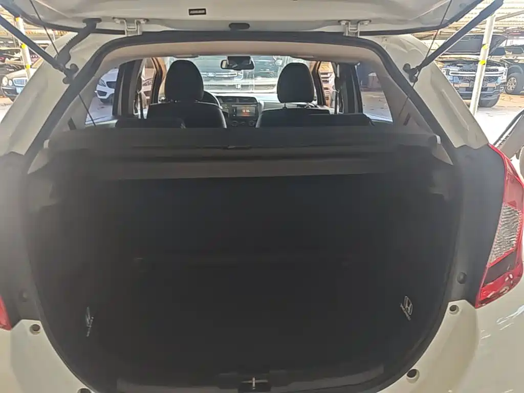 Honda Fit — фото 18