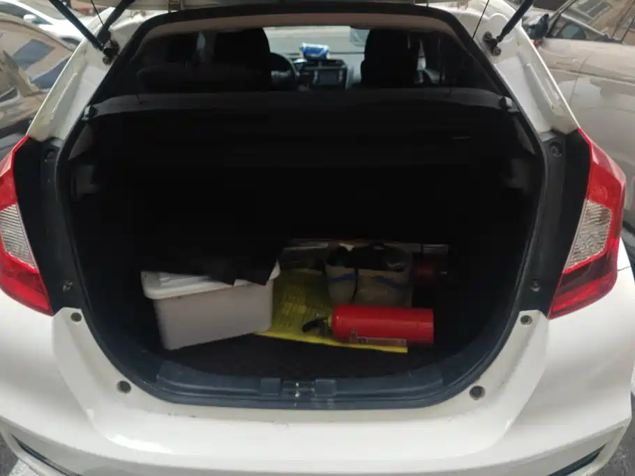 Honda Fit — фото 4