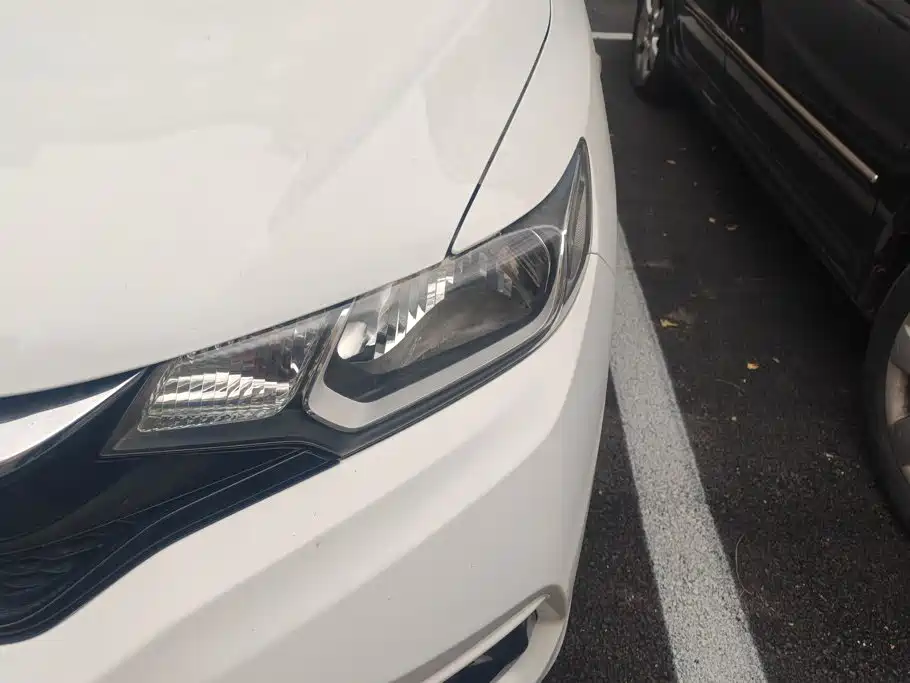 Honda Fit — фото 5