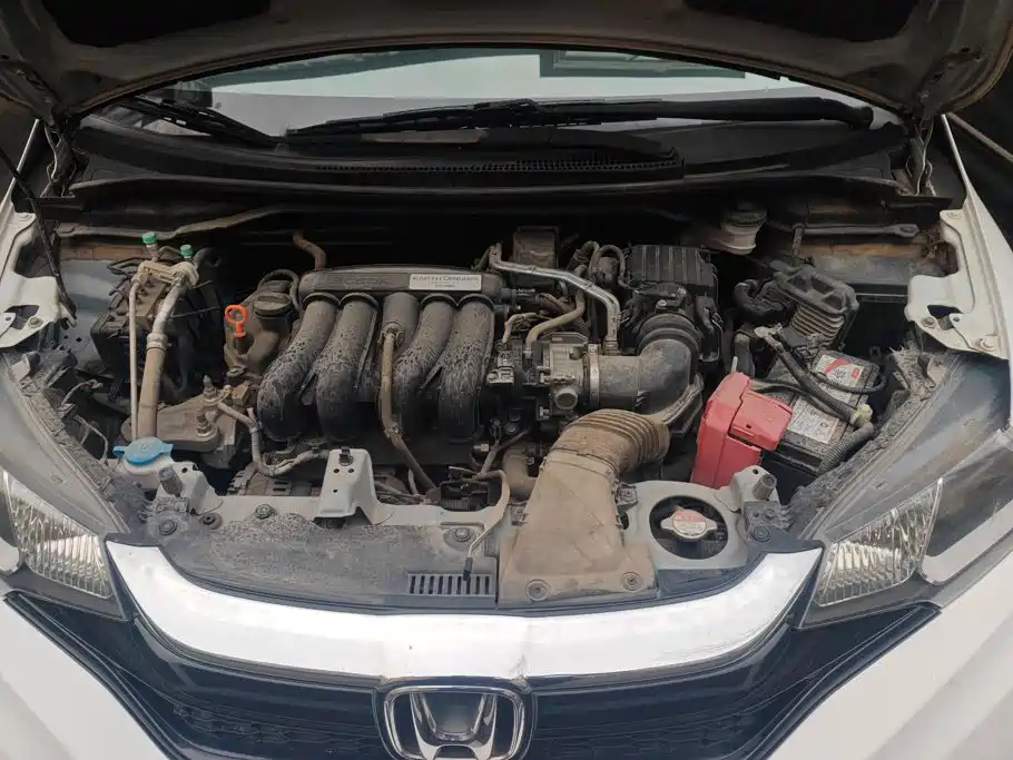 Honda Fit — фото 10