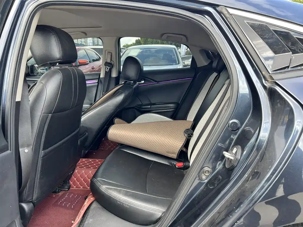 Honda Civic — фото 6