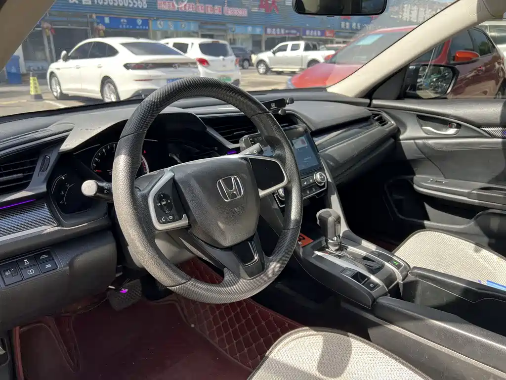 Honda Civic — фото 9