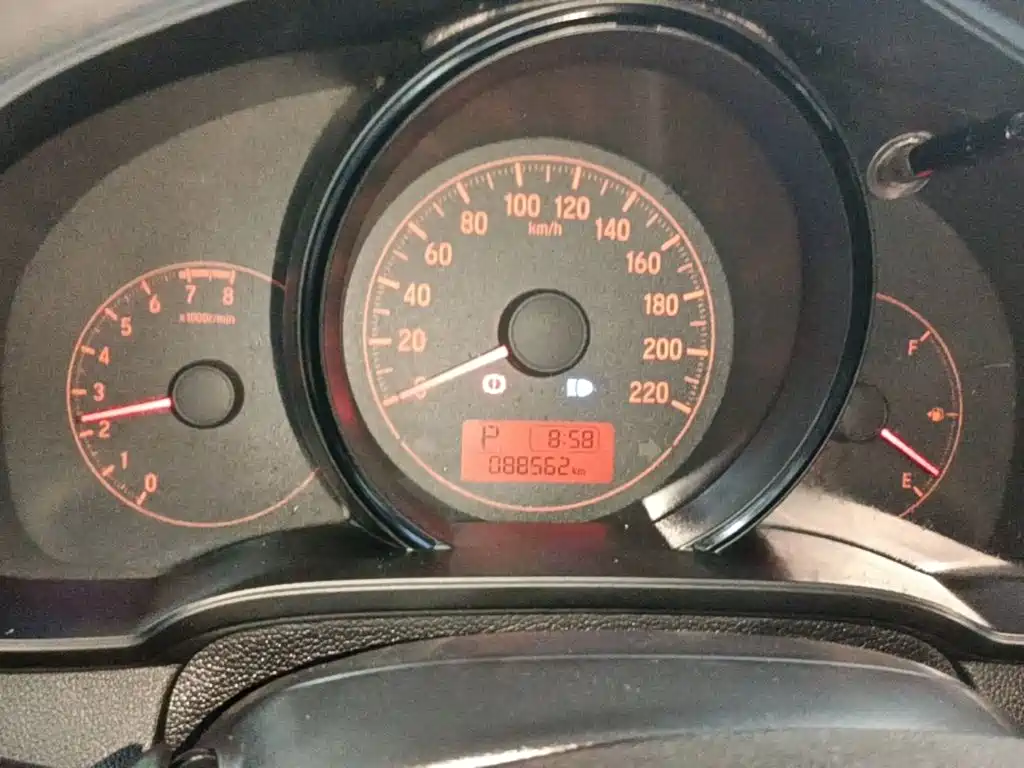 Honda Fit — фото 11