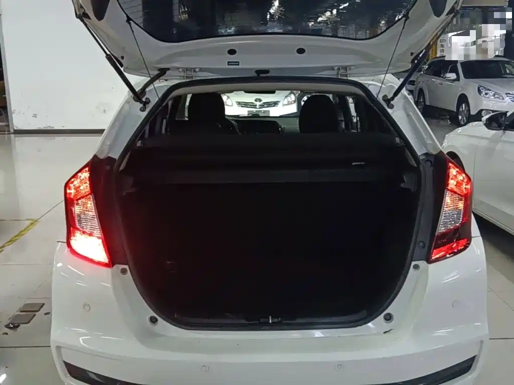 Honda Fit — фото 18