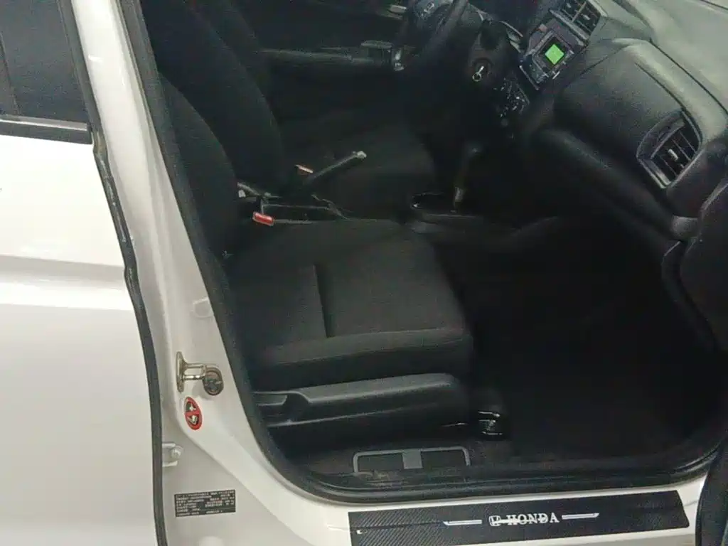 Honda Fit — фото 24
