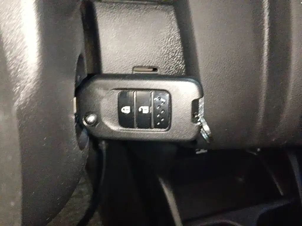 Honda Fit — фото 8