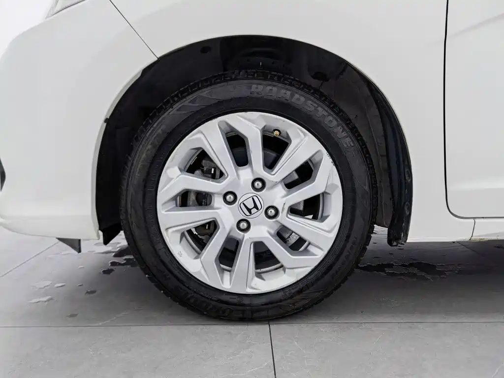 Honda Fit — фото 17