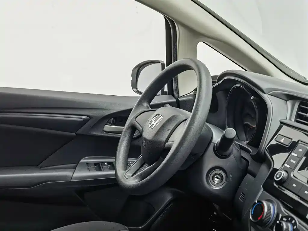 Honda Fit — фото 22