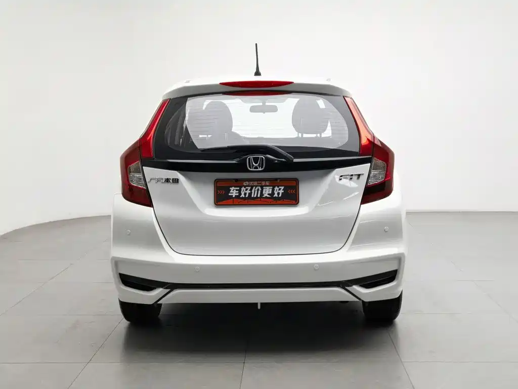 Honda Fit — фото 4