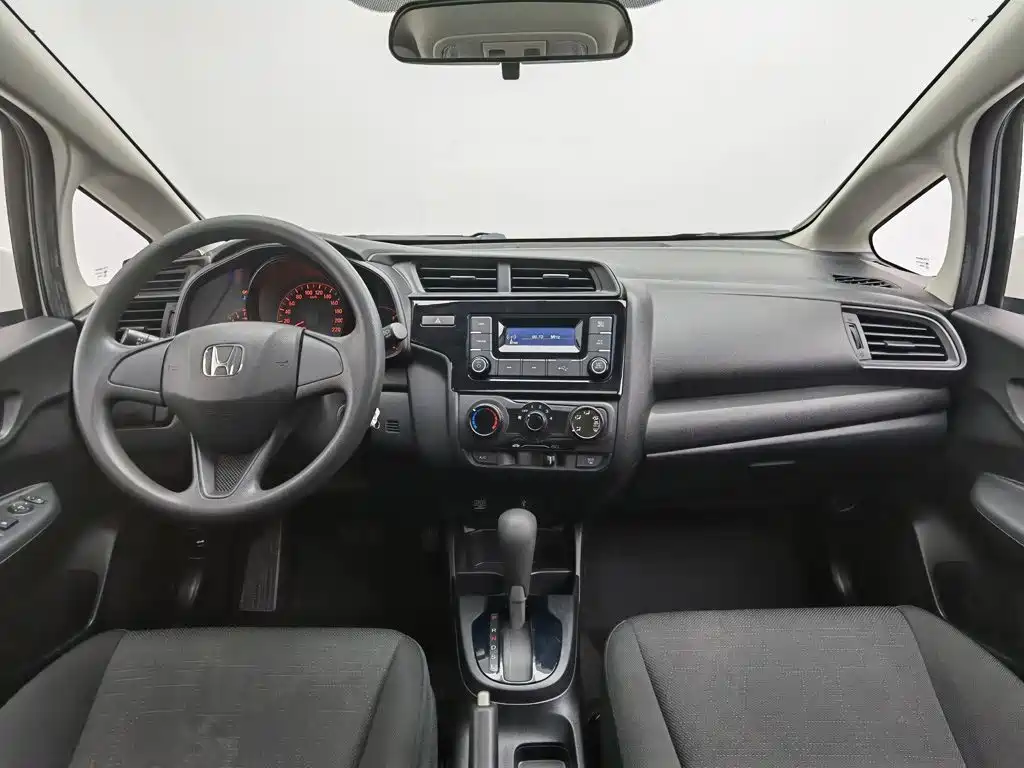 Honda Fit — фото 5
