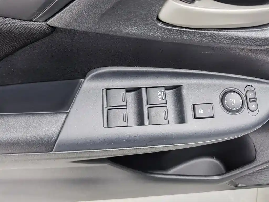 Honda Fit — фото 9