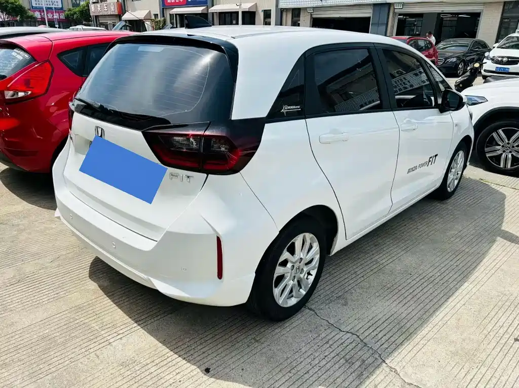 Honda Fit — фото 3