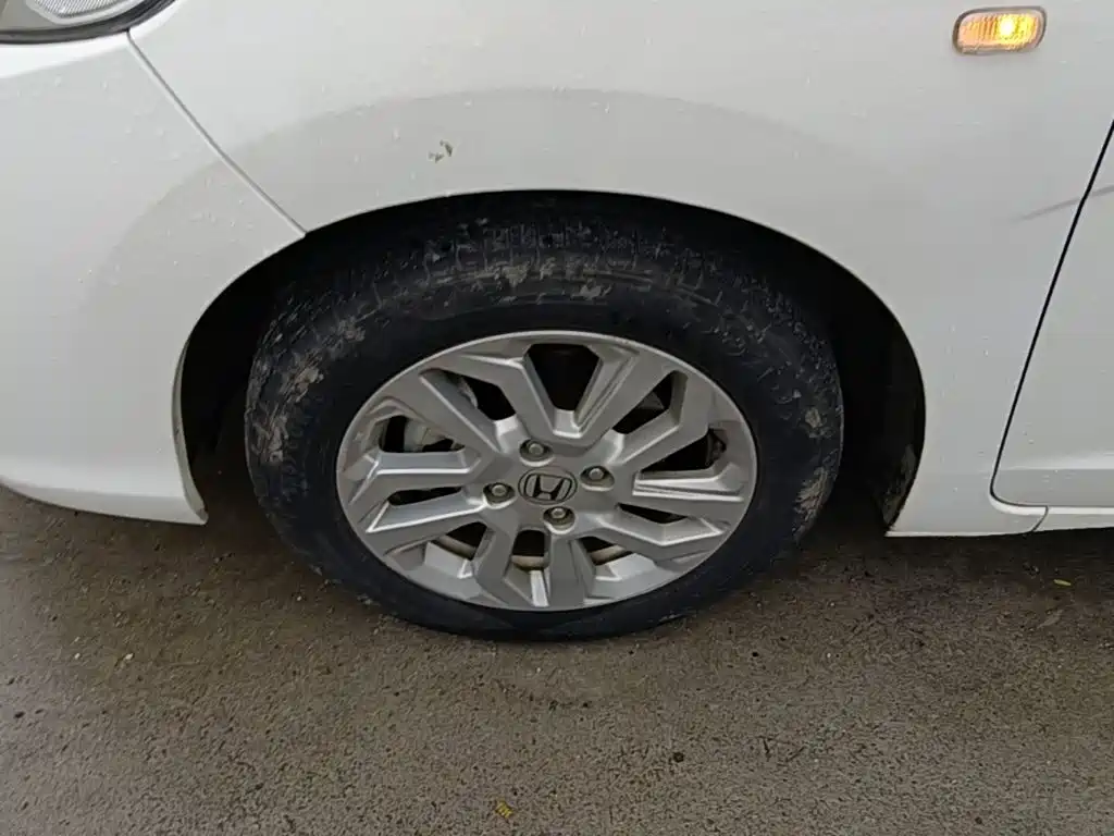 Honda Fit — фото 22