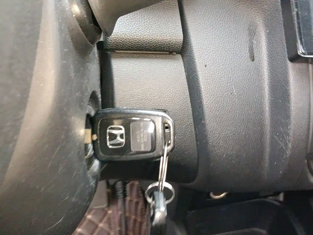 Honda Fit — фото 8