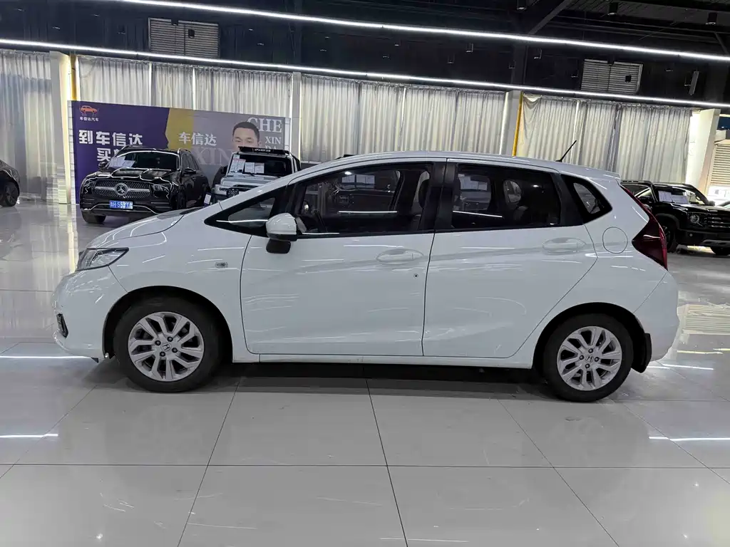 Honda Fit — фото 2