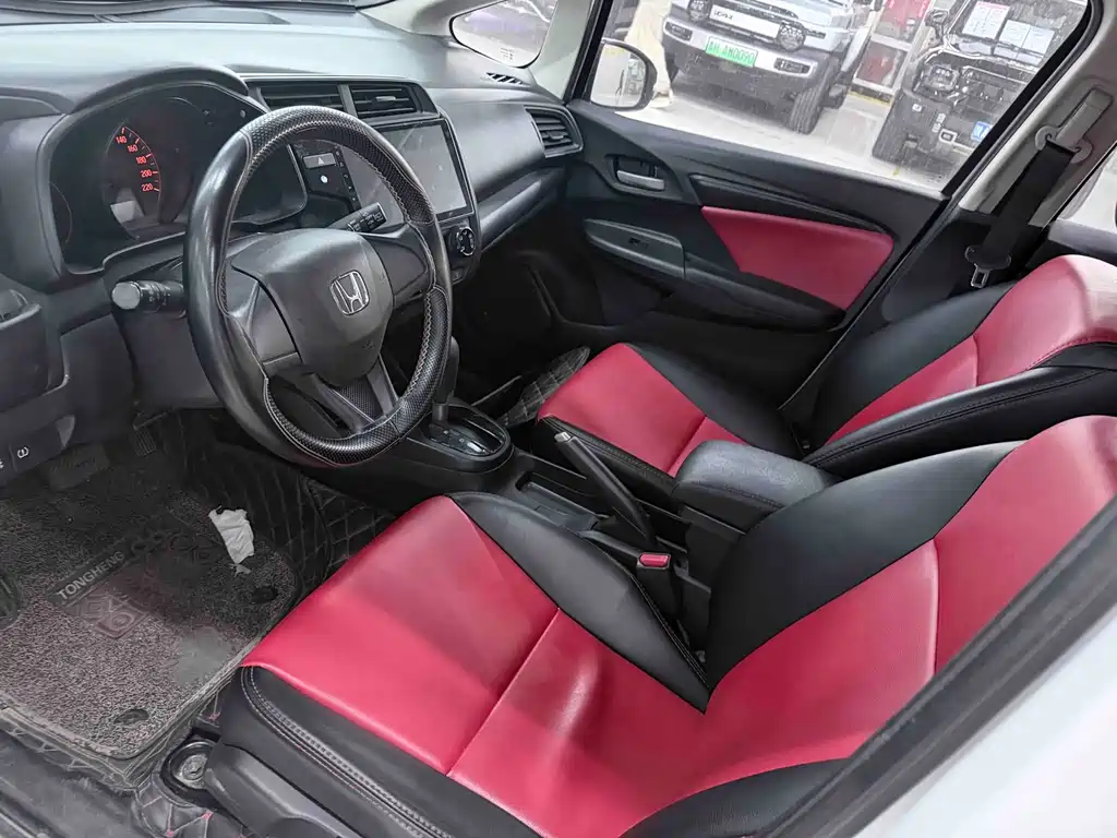 Honda Fit — фото 3