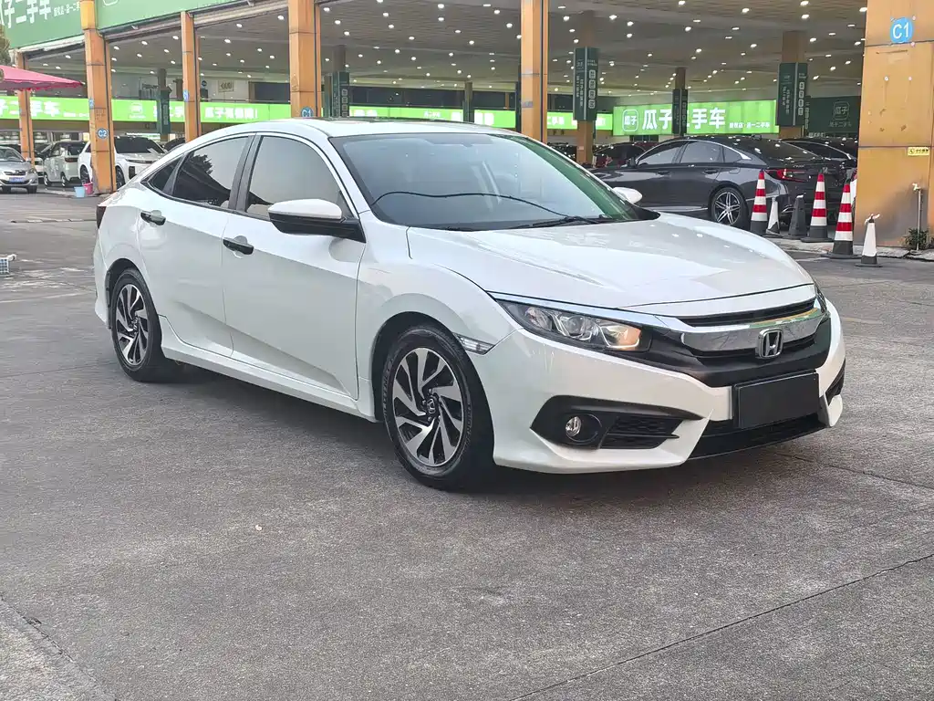 Honda Civic — фото 3