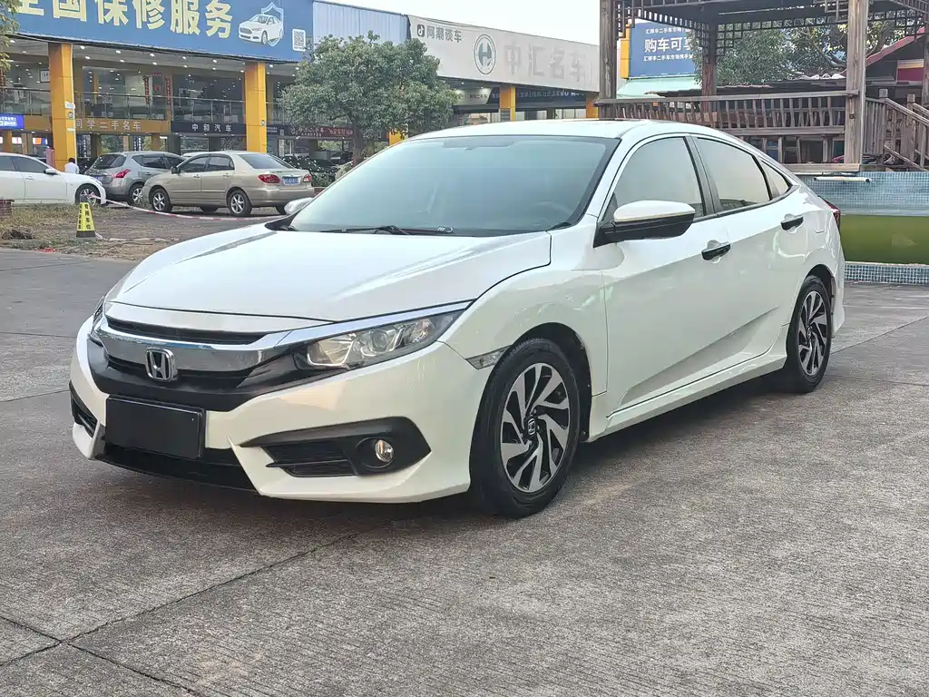Honda Civic — фото 1