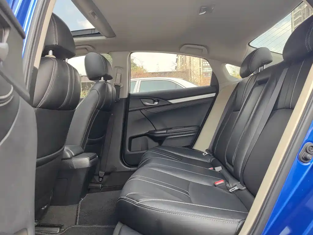 Honda Civic — фото 8