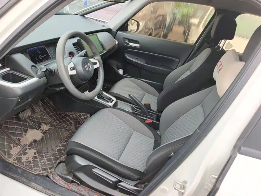 Honda Fit — фото 14