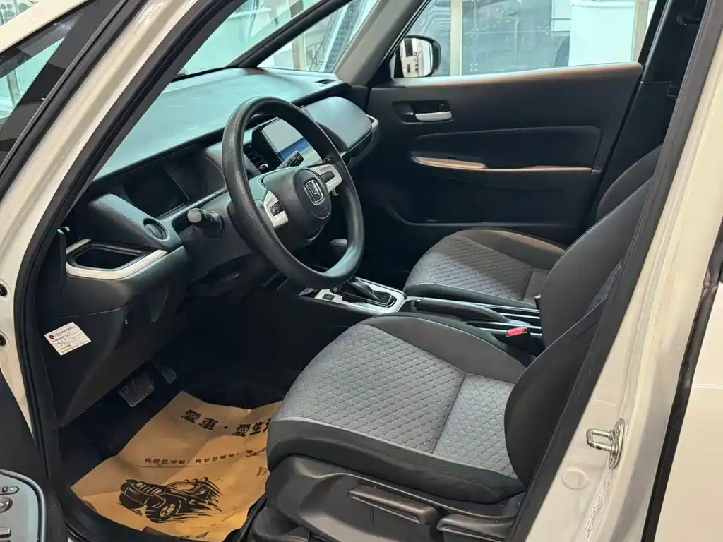 Honda Fit — фото 8