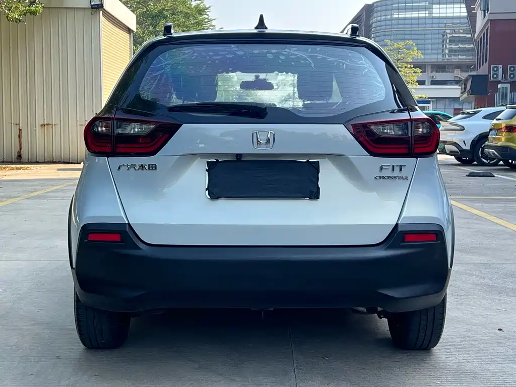 Honda Fit — фото 5