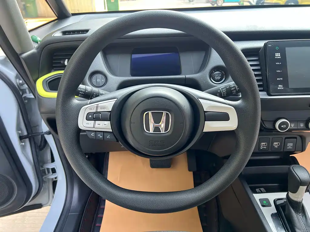 Honda Fit — фото 11