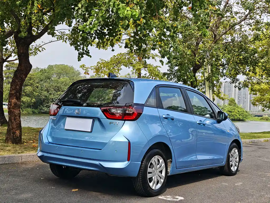Honda Fit — фото 6